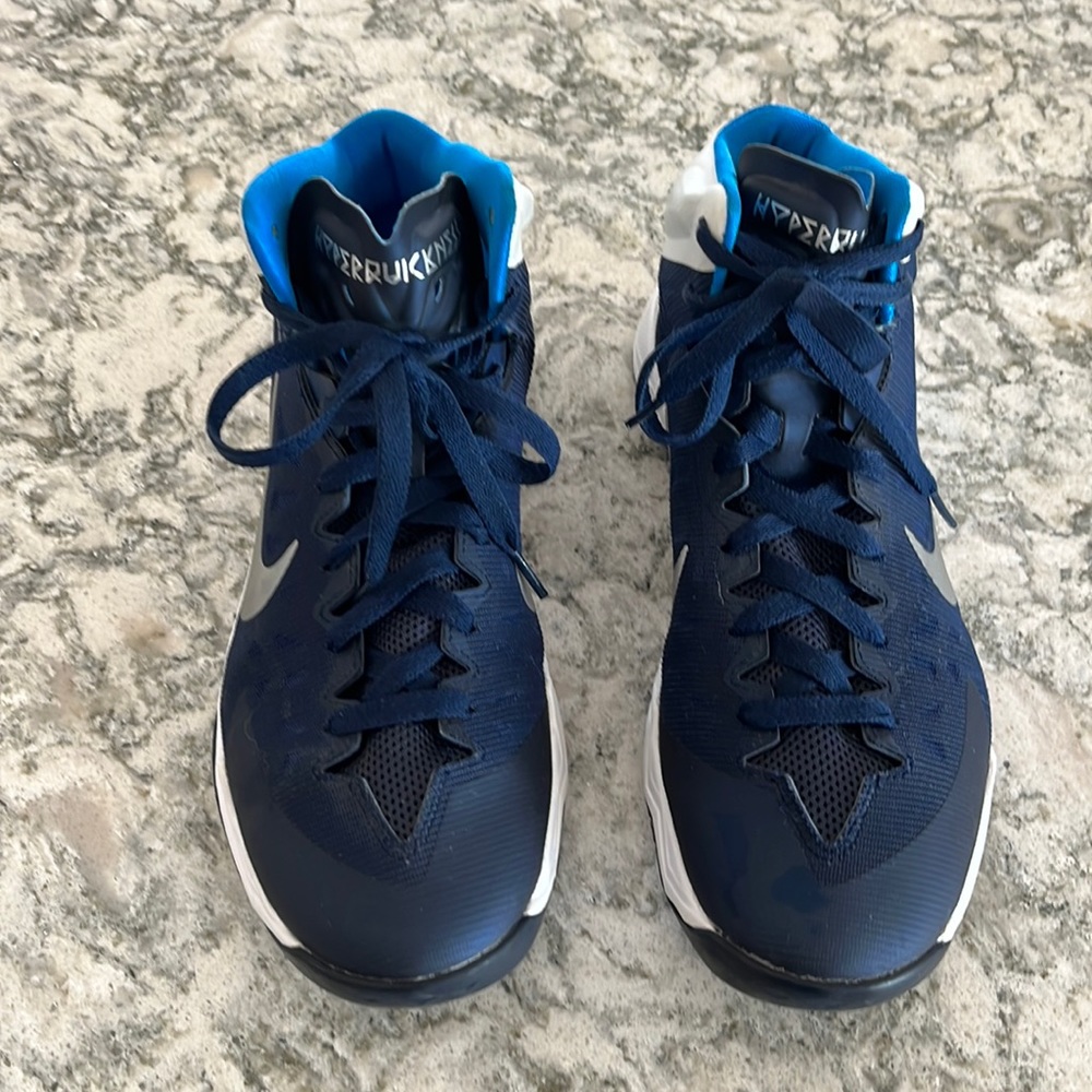Nike Hyperquickness basketball shoes Size 10.5US
